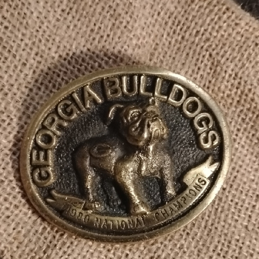Georgia Bulldogs Gold Belt Buckle - Picture 3 of 7